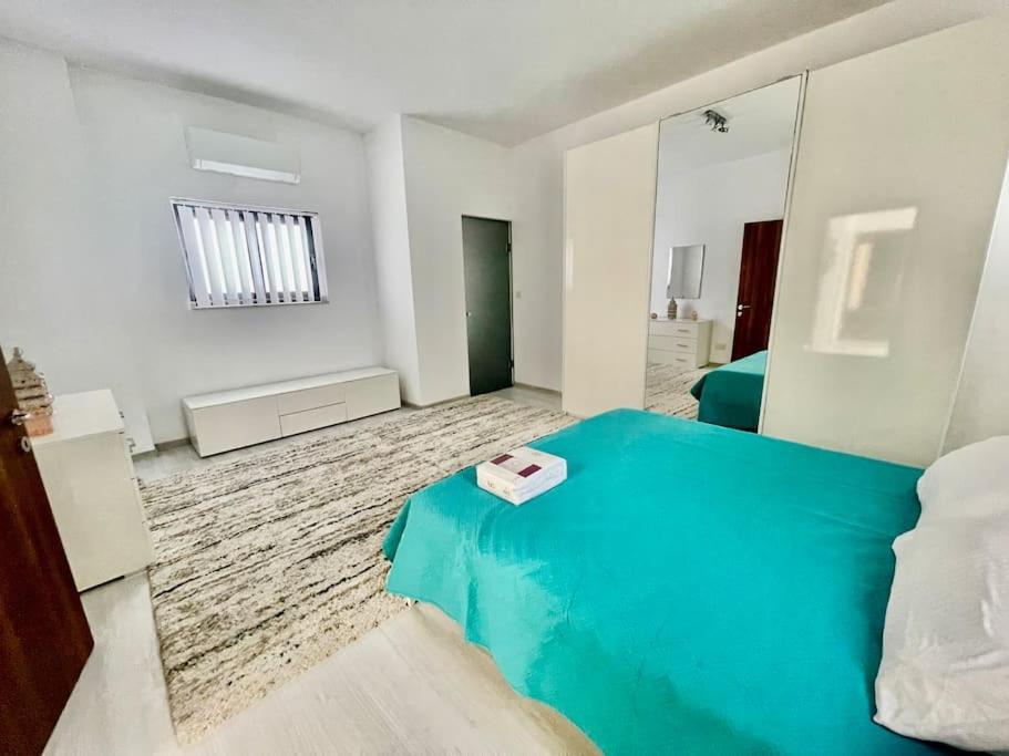 Sea View Penthouse In Tas-Sliema Daire Dış mekan fotoğraf
